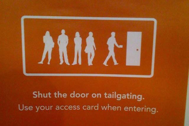 A no-tailgating sign